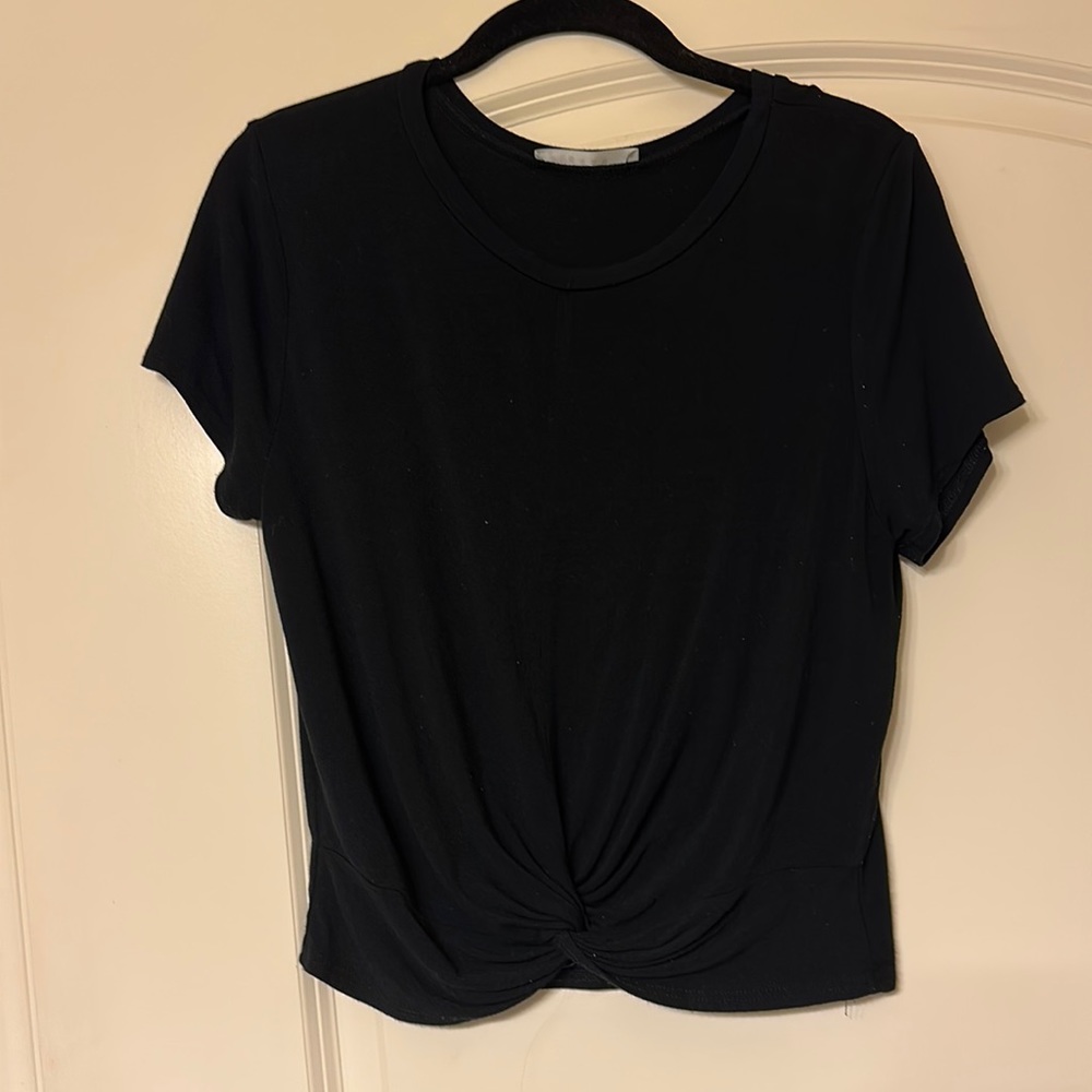 Simple Black Tee